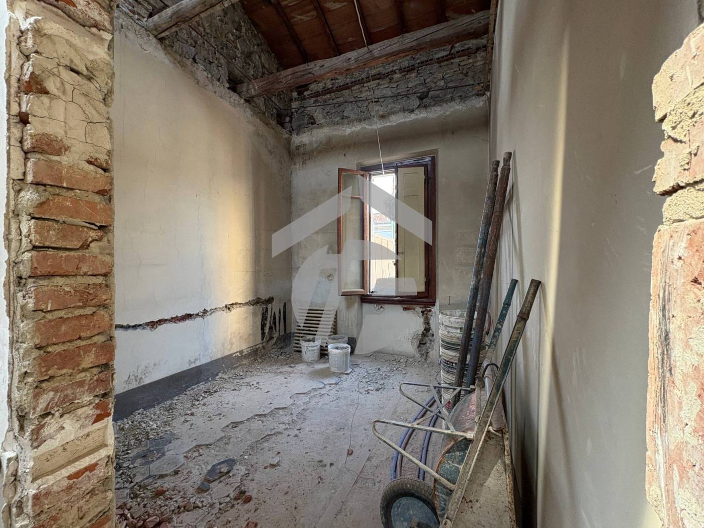 Stanza non arredata