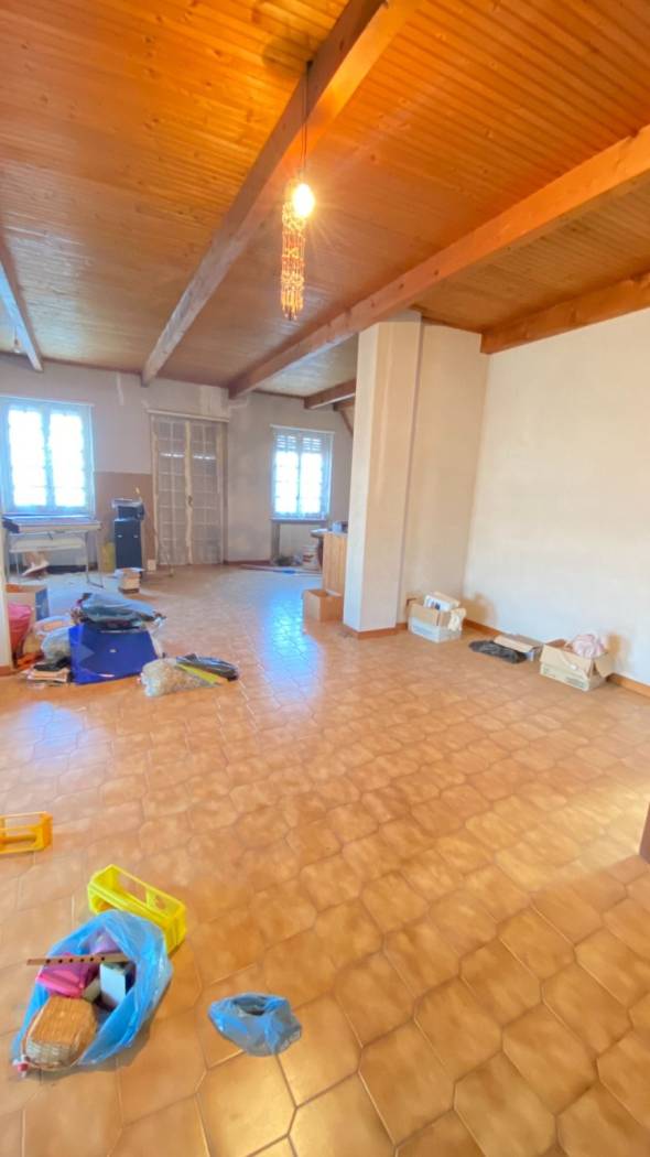 Stanza non arredata Stanza non arredata