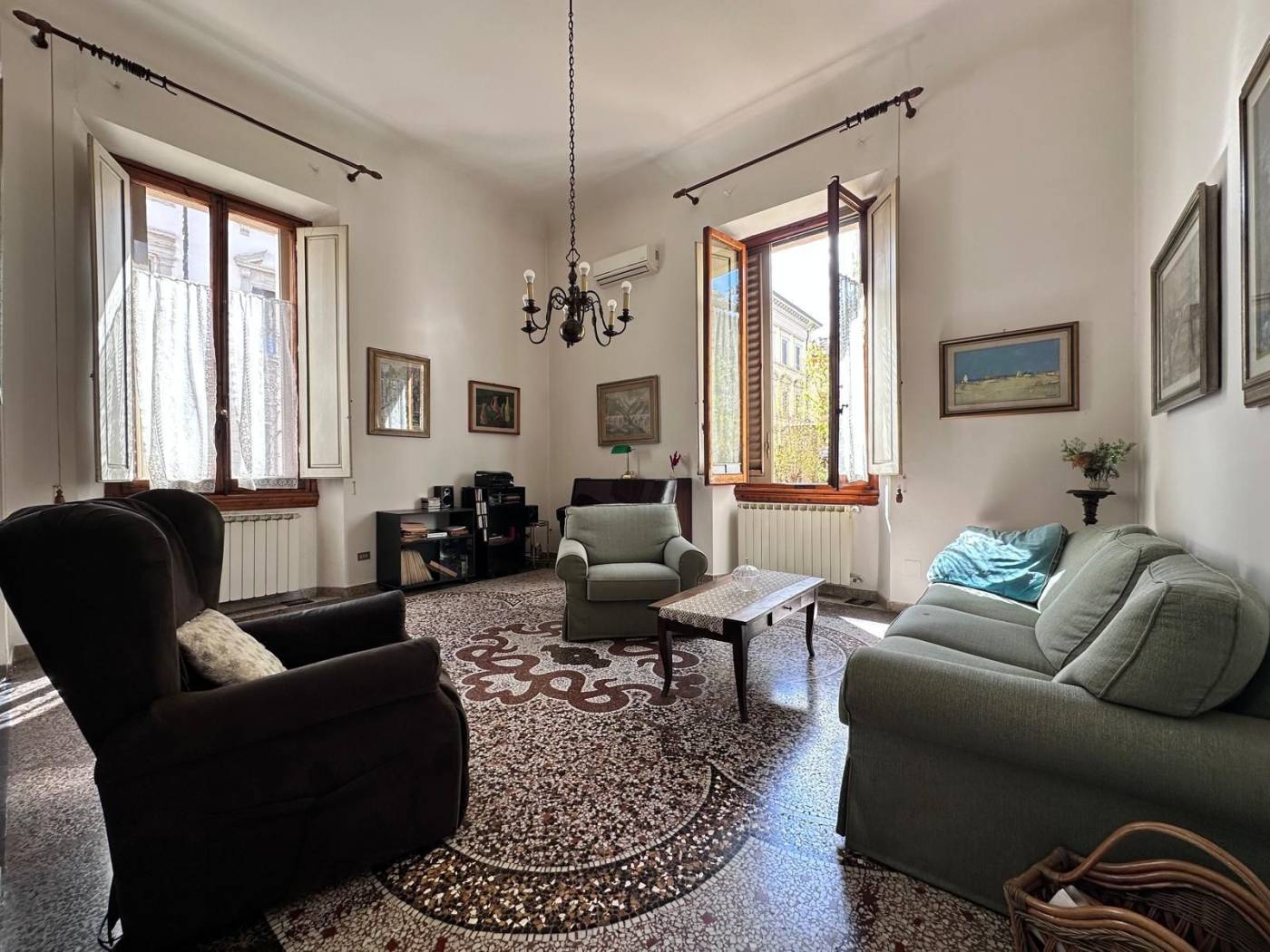 Salone