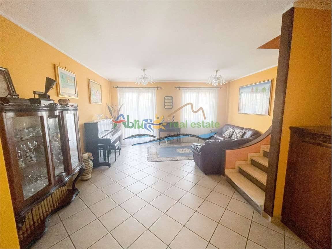 Salone