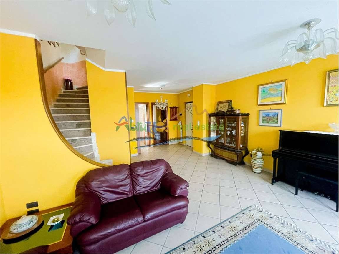 Salone