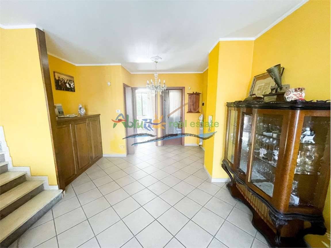 Salone