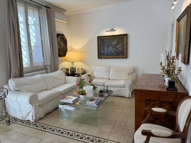 Salone Salone