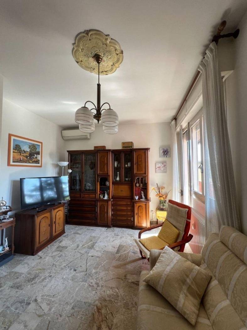 Salone