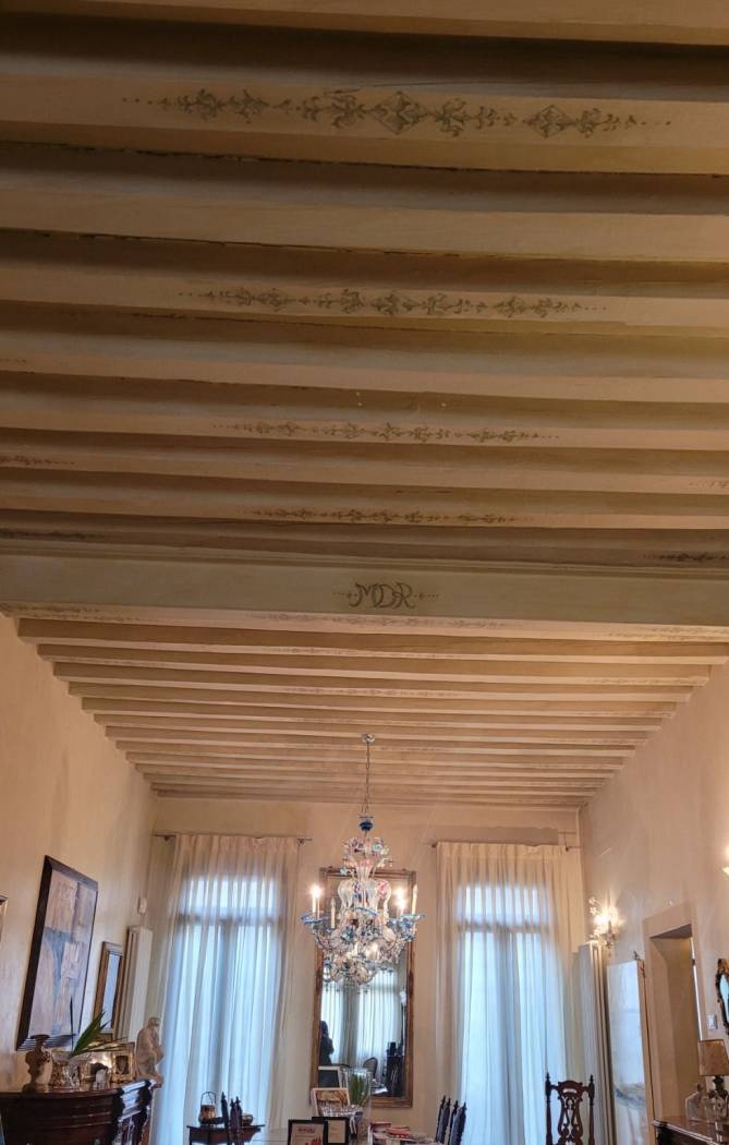 Salone
