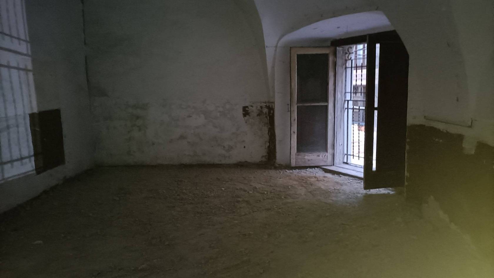 Stanza non arredata