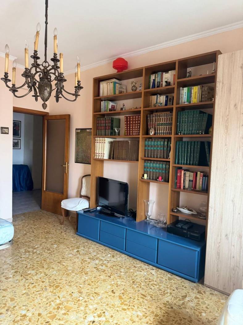 Salone Salone
