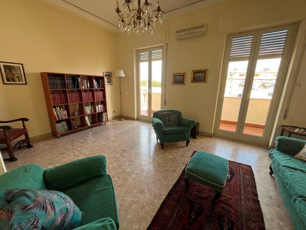 Salone Salone