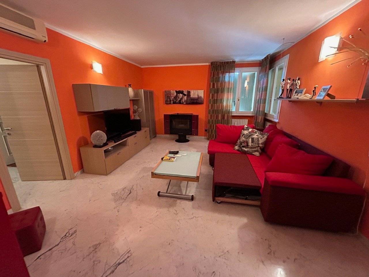 Salone