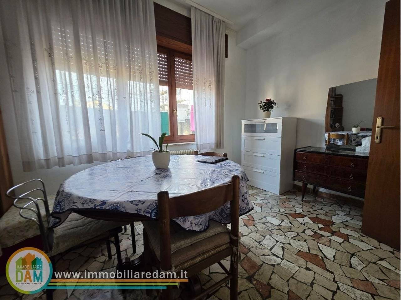 Salone Salone