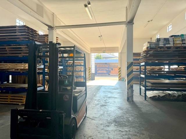 Interno non residenziale Interno non residenziale