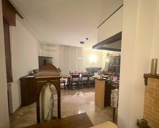 Interno non residenziale Interno non residenziale