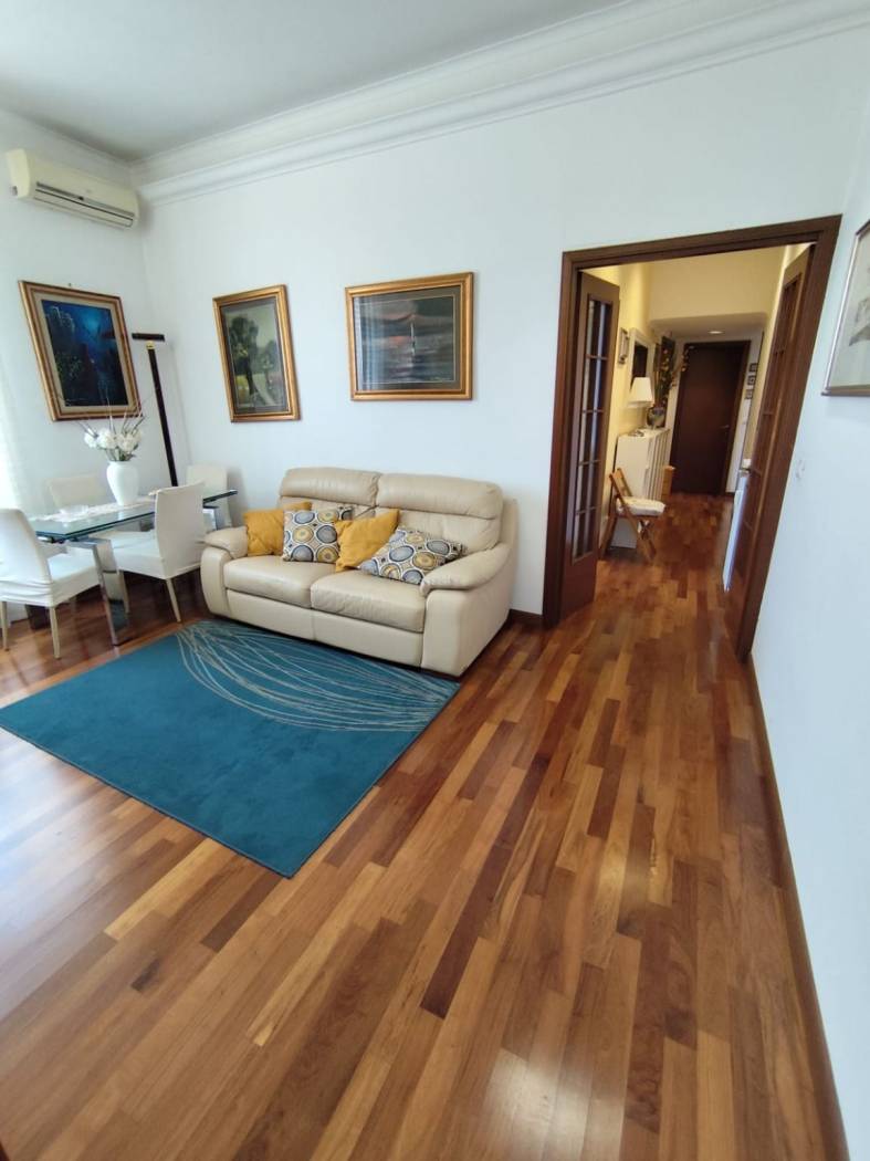Salone Salone