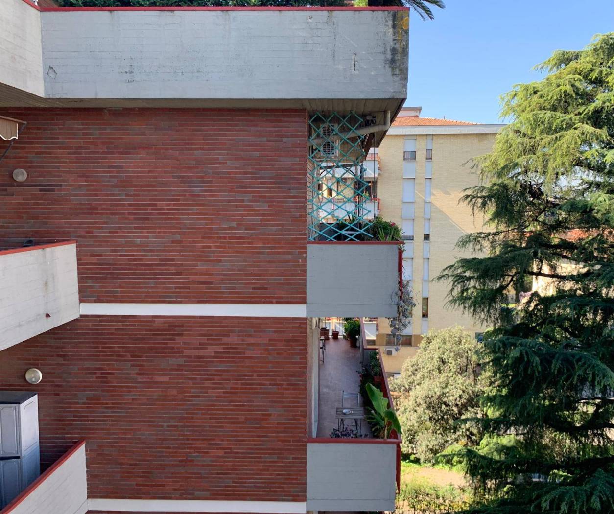Altro