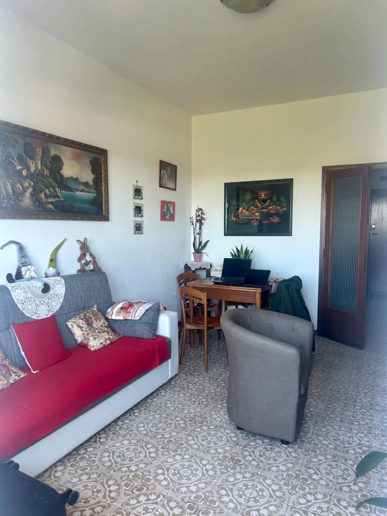 PORTUENSE COLLE DEL SOLE E PIU' PRECISAMENTE IN VIA DELLE VIGNE LA BL CASE SRL PROPONE LA VENDITA DI UN IMMOBILE IN UNA PALAZZINA SIGNORILE IN 
