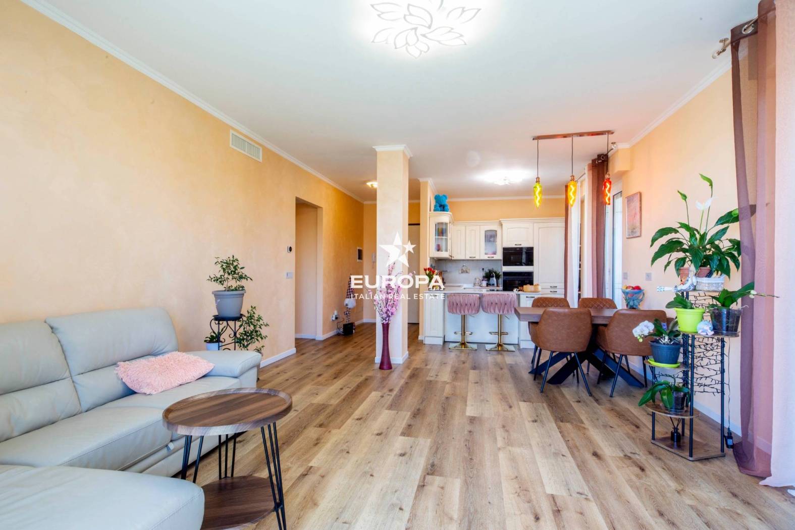 Salone