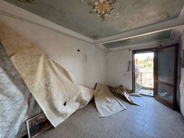 Stanza non arredata