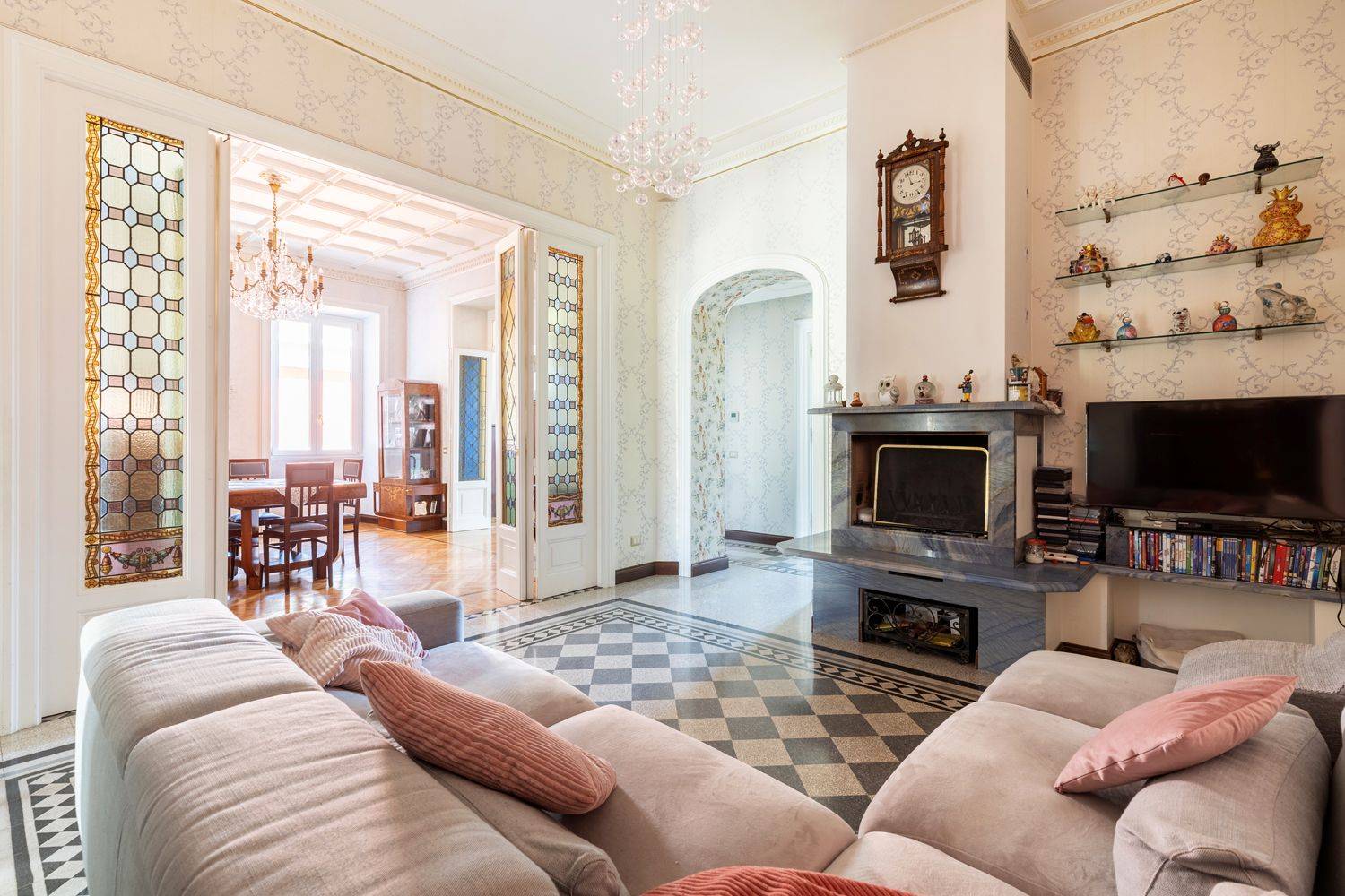 Salone