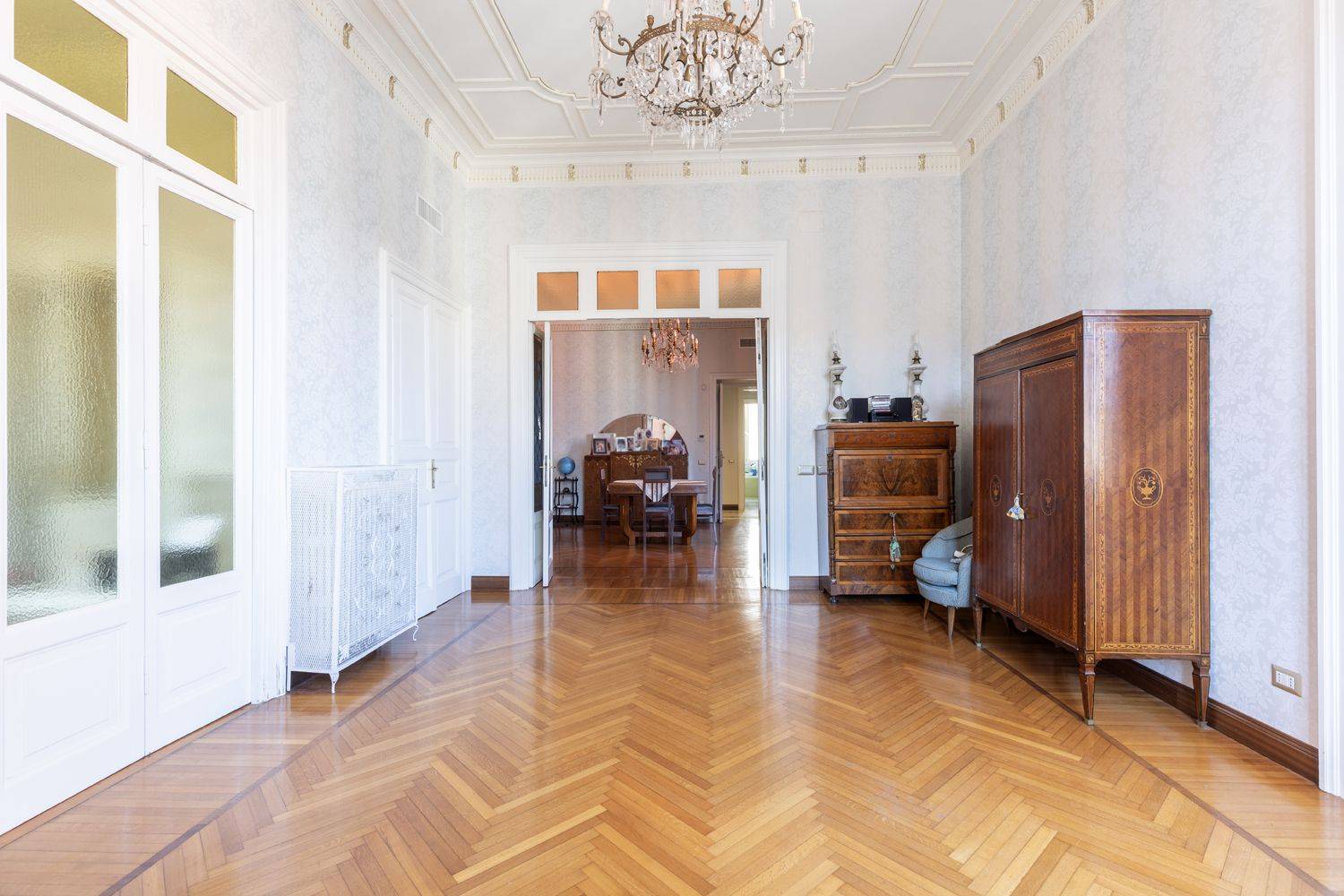 Salone