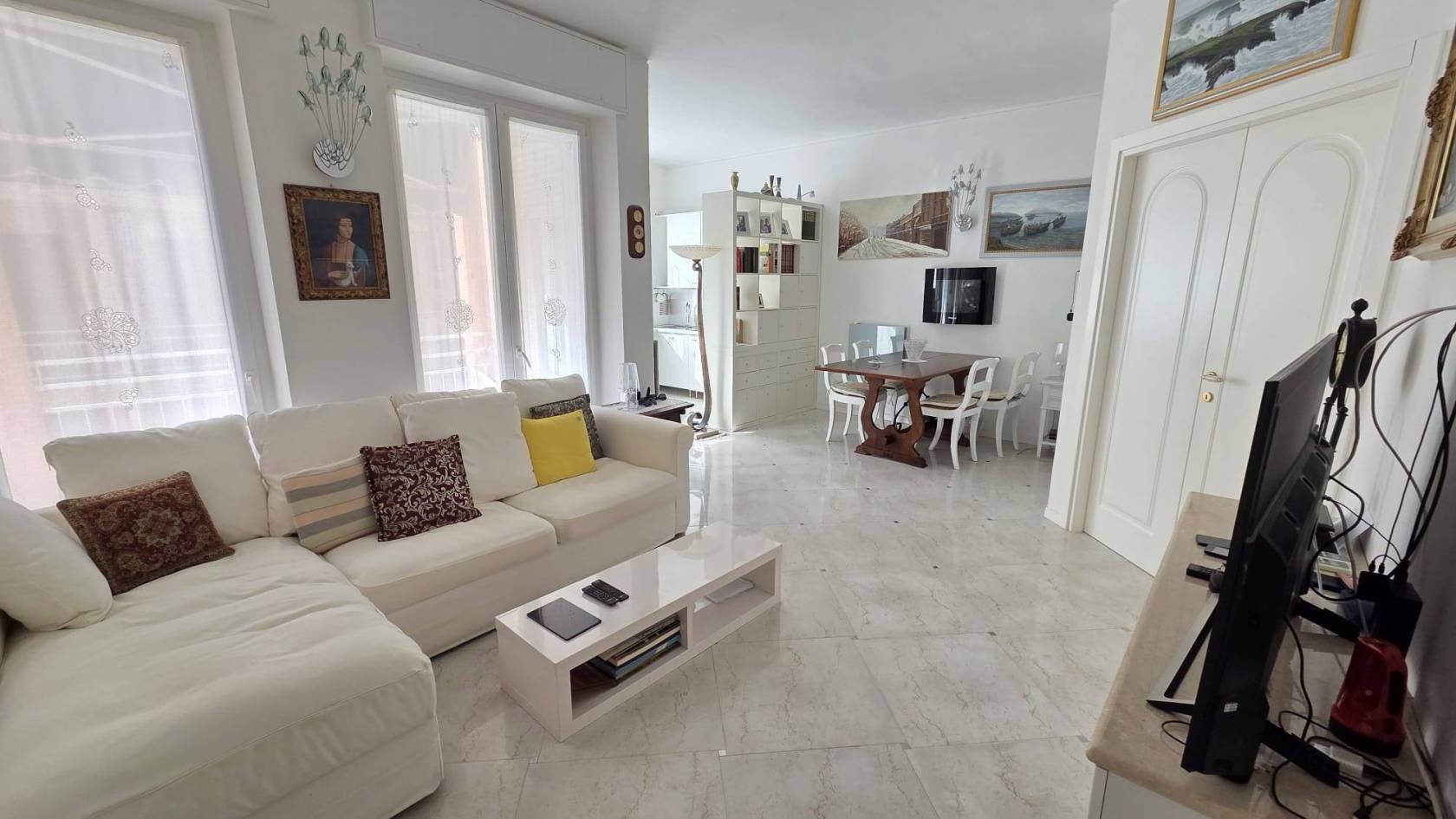 Salone