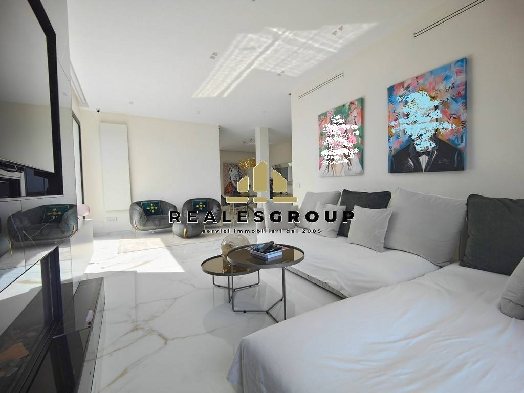 Salone