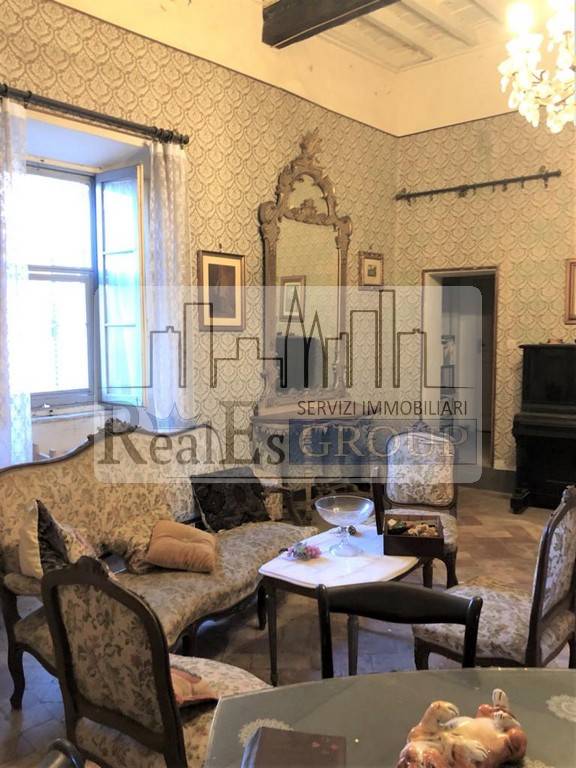 Salone