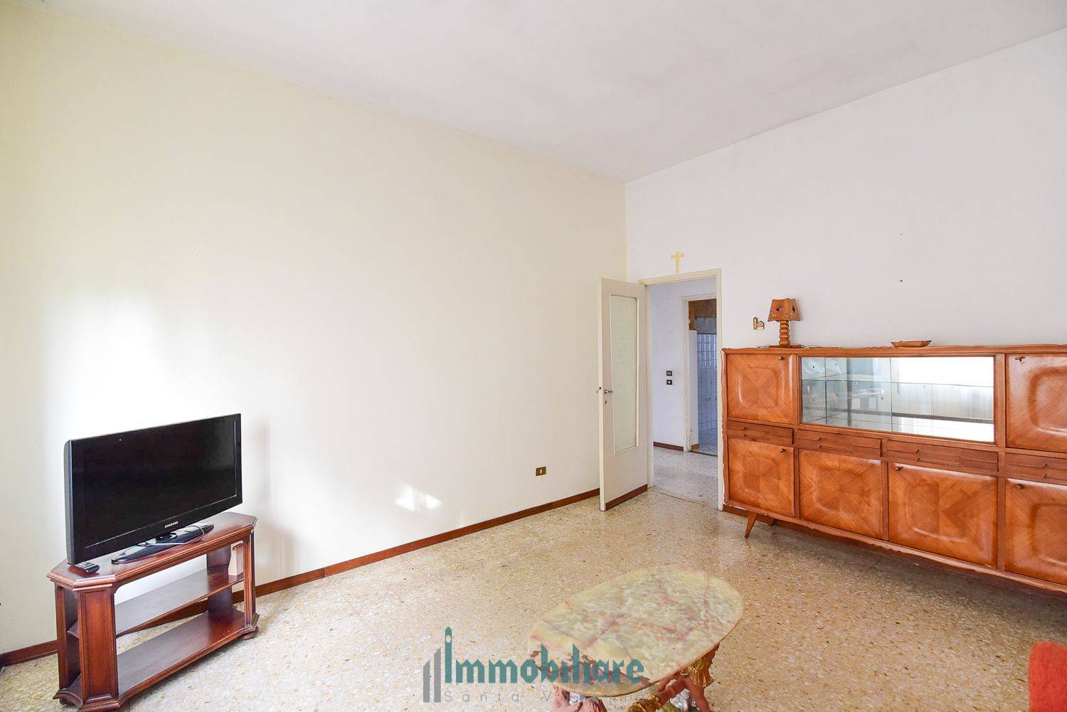 Salone