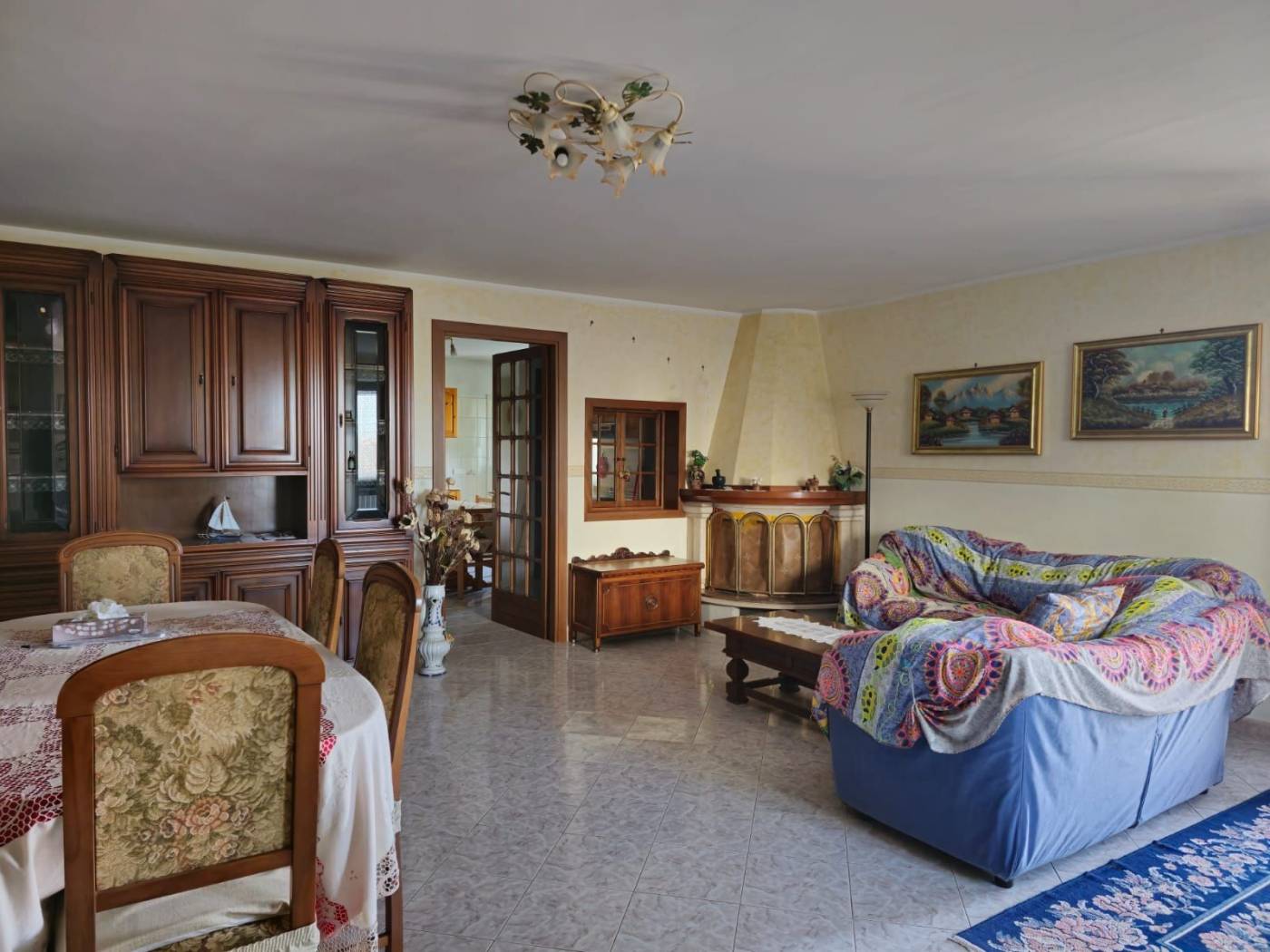 Salone