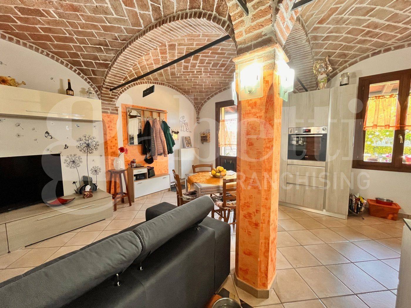 Salone