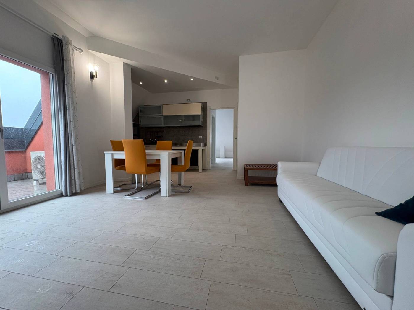 Salone