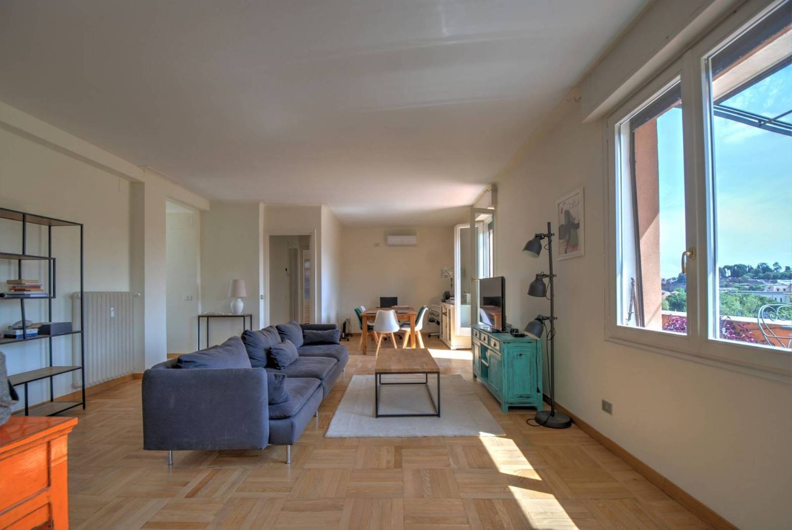 Salone