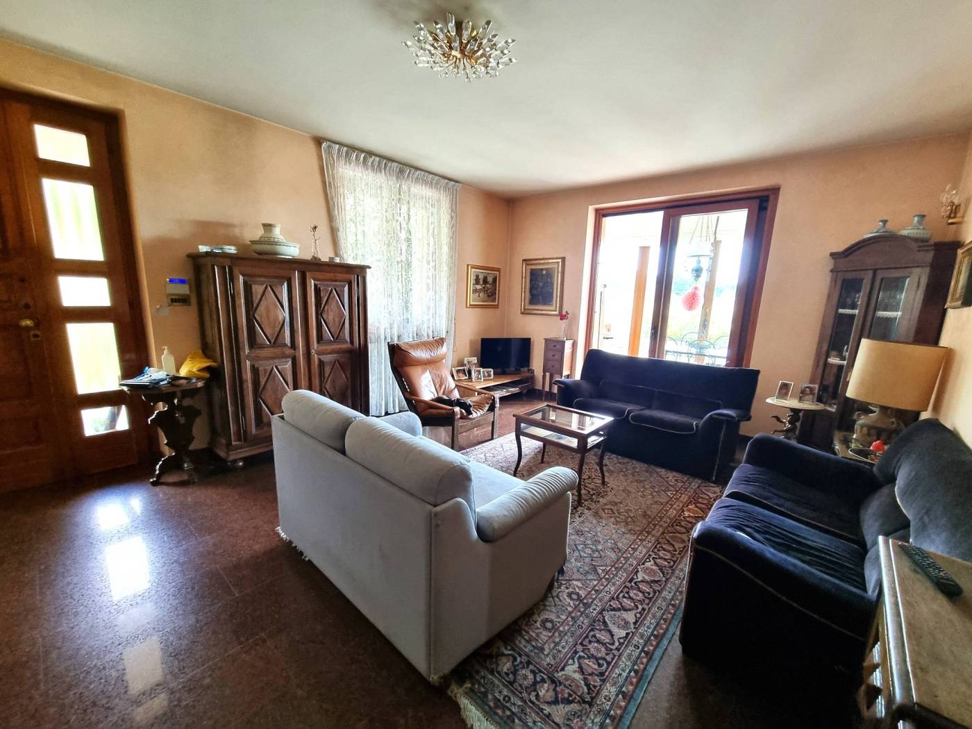 Salone