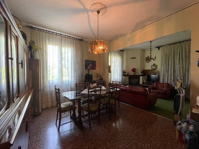 Salone