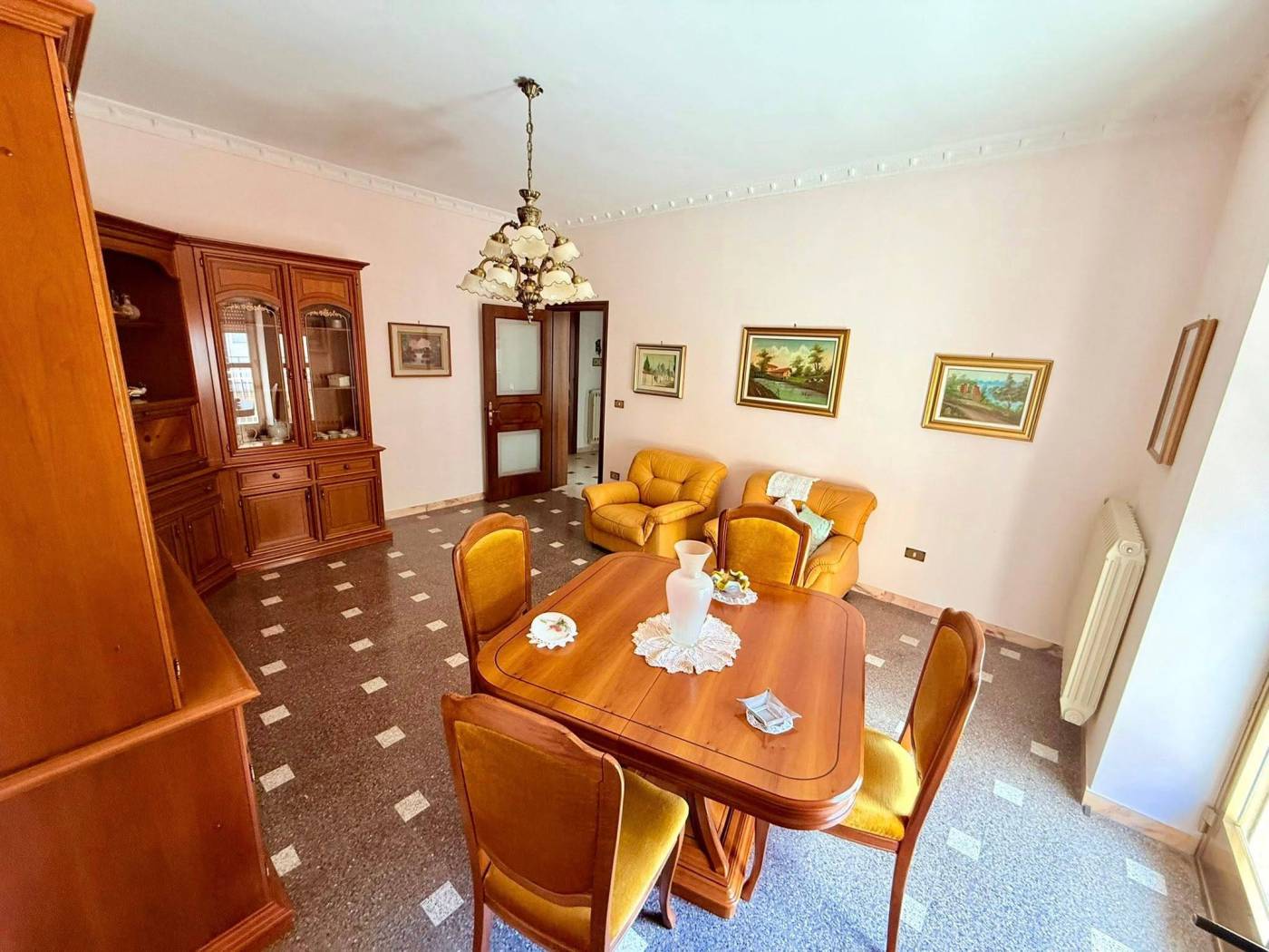 Salone