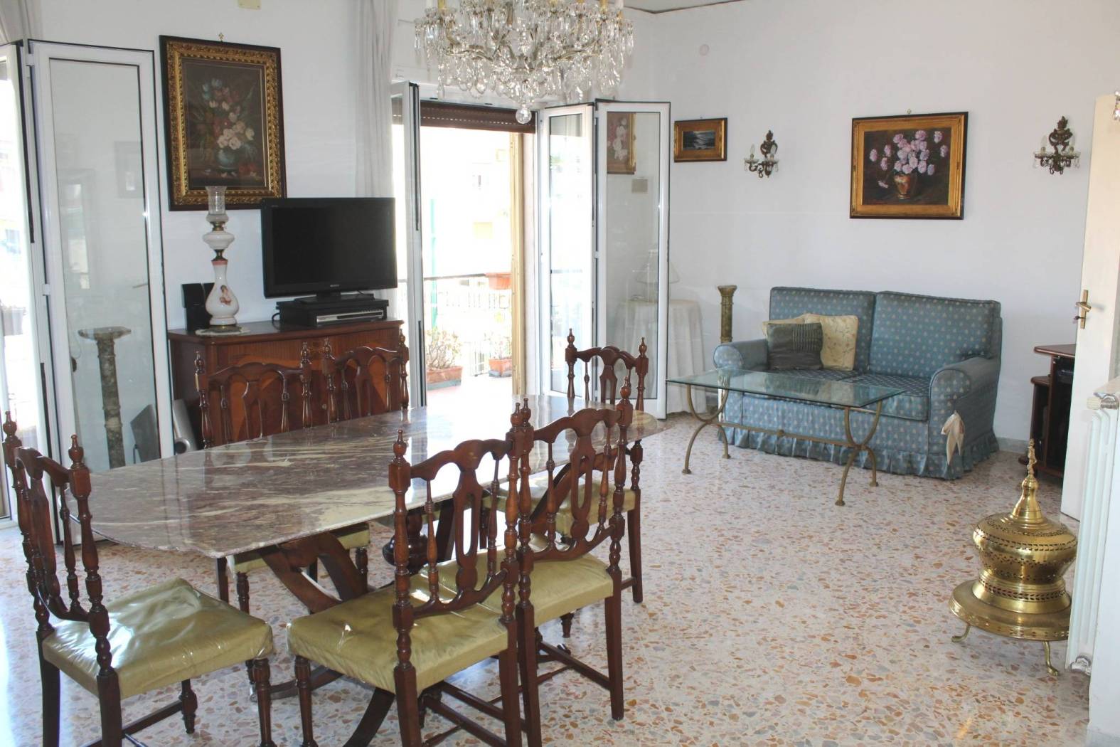 Salone