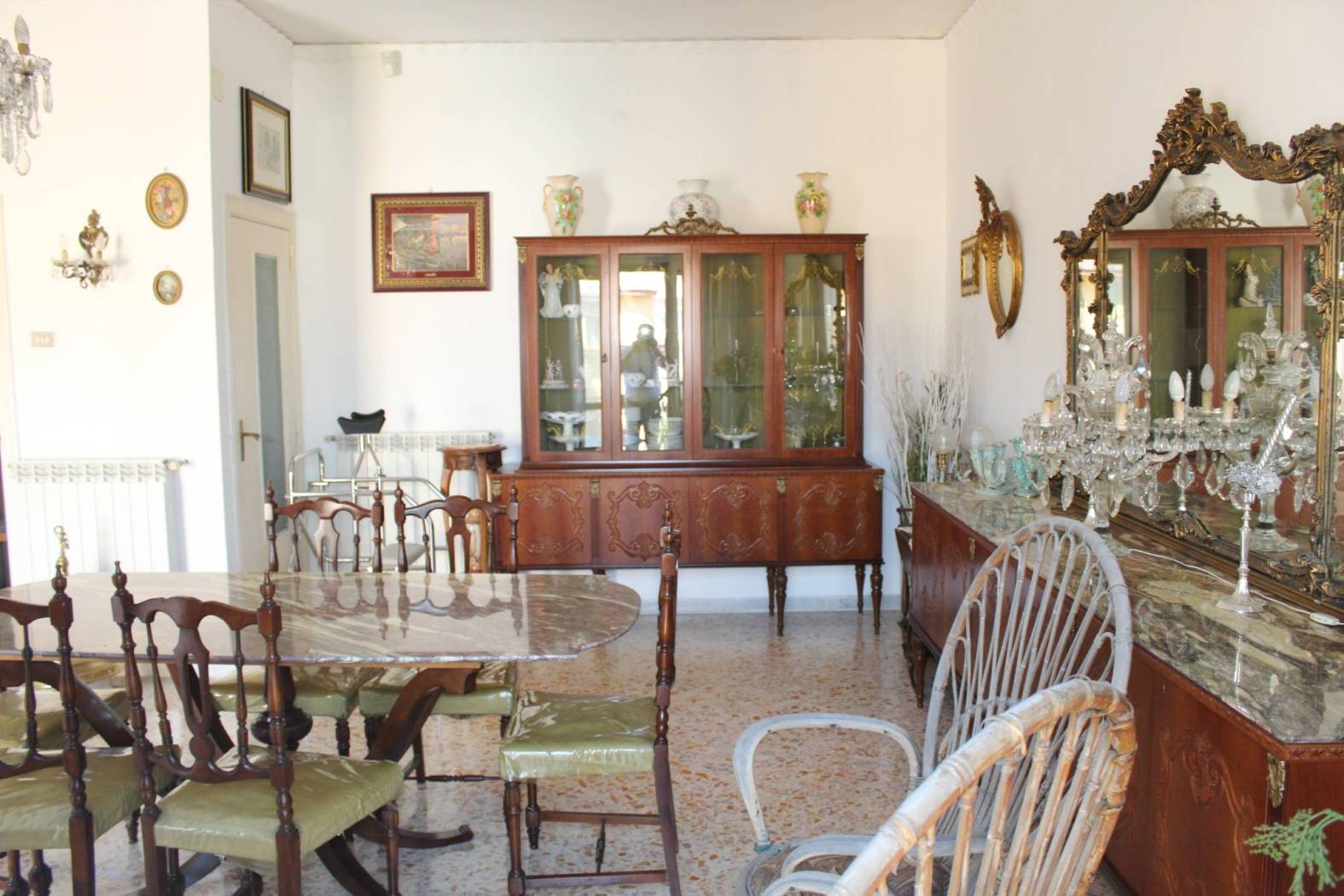 Salone