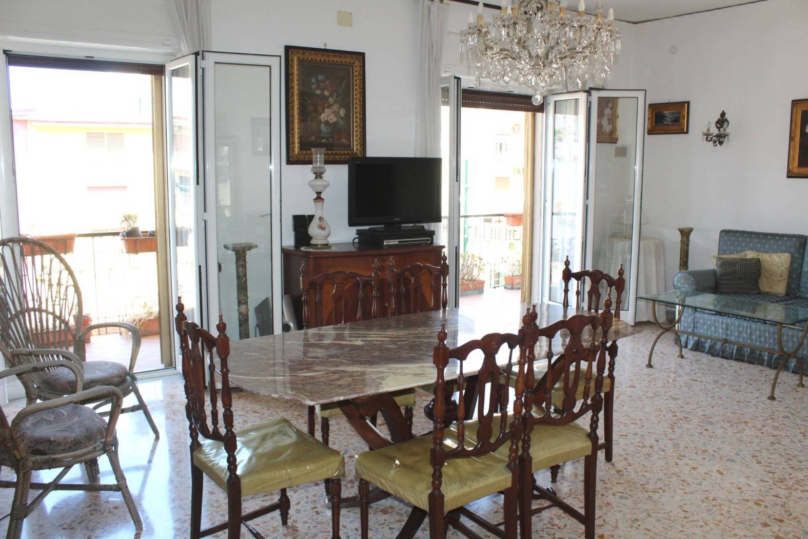 Salone