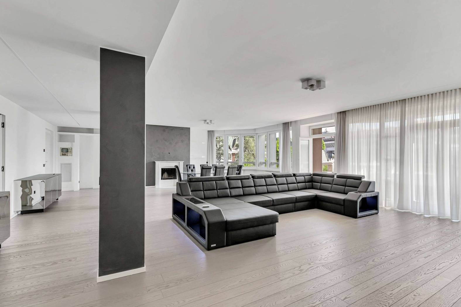 Salone