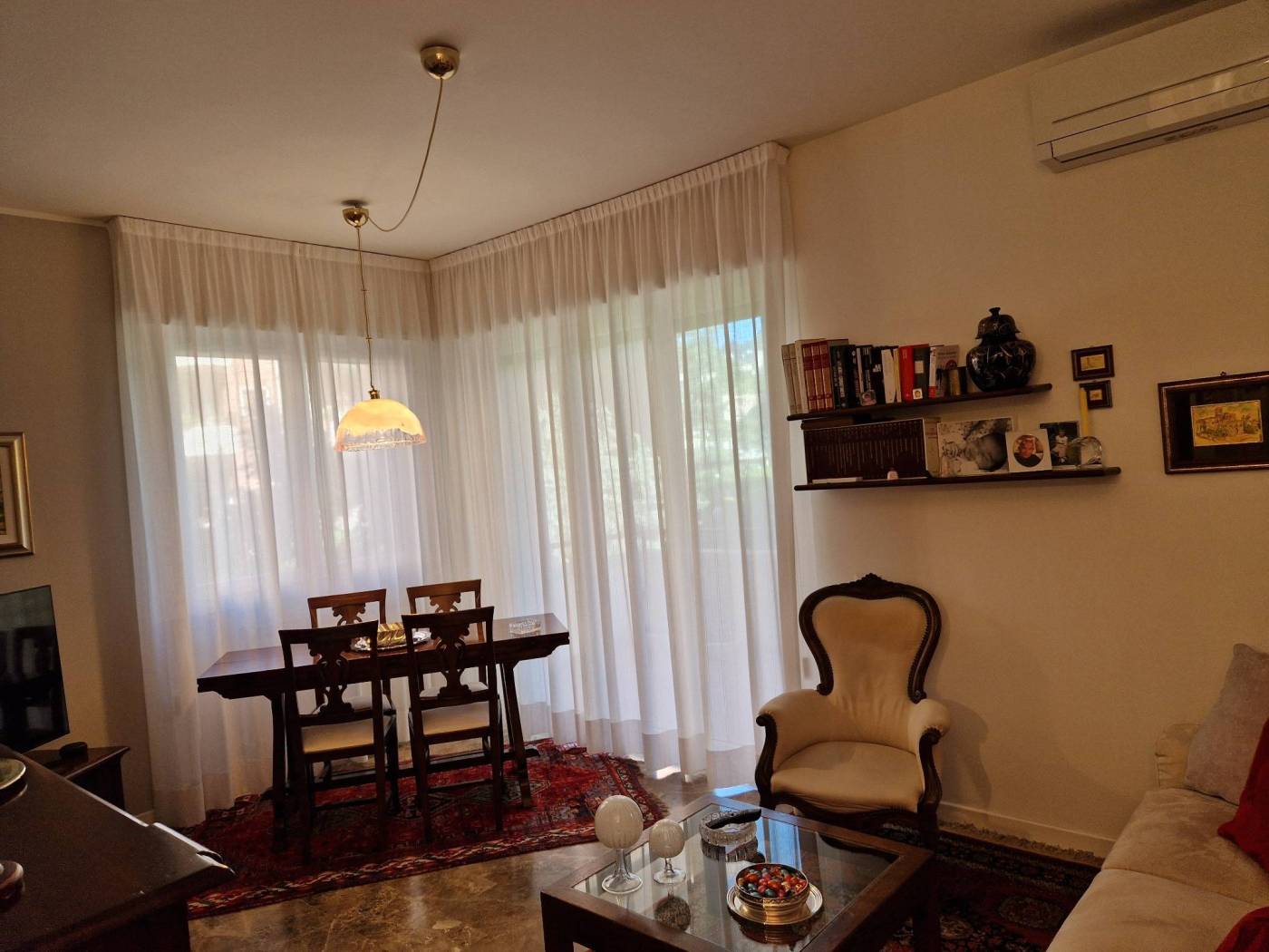Salone