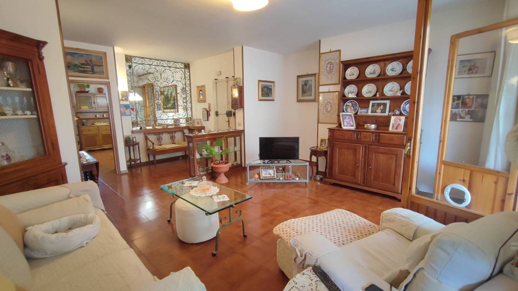 Salone