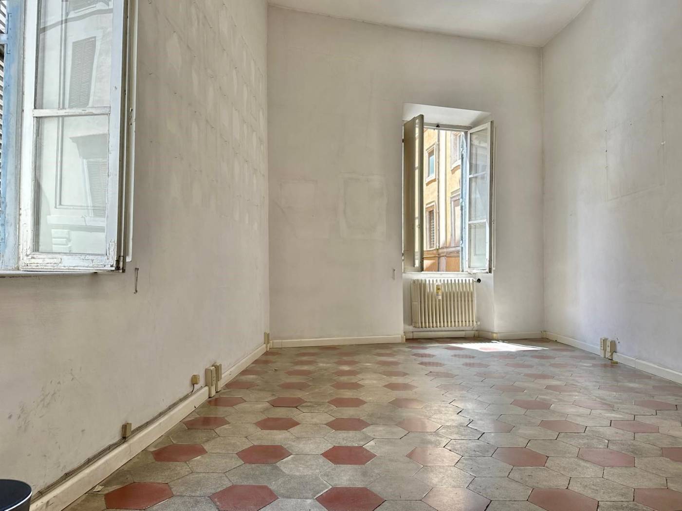 Stanza non arredata
