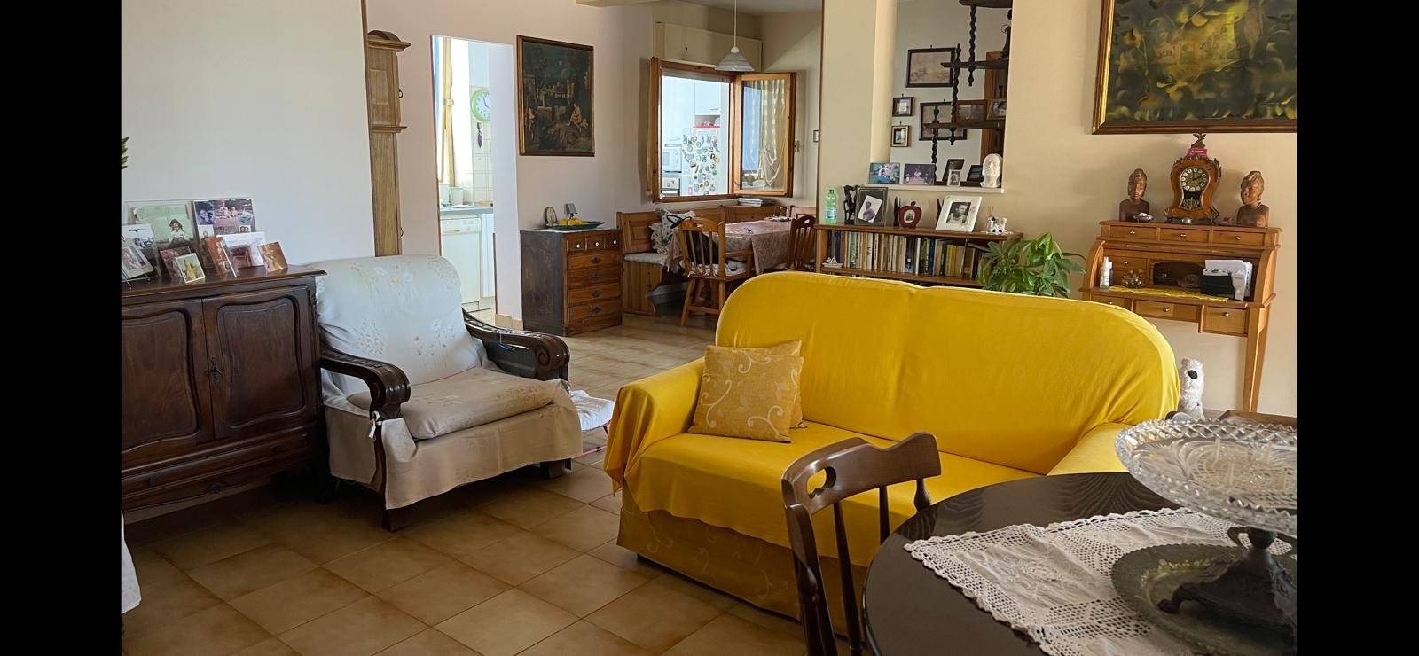 Salone