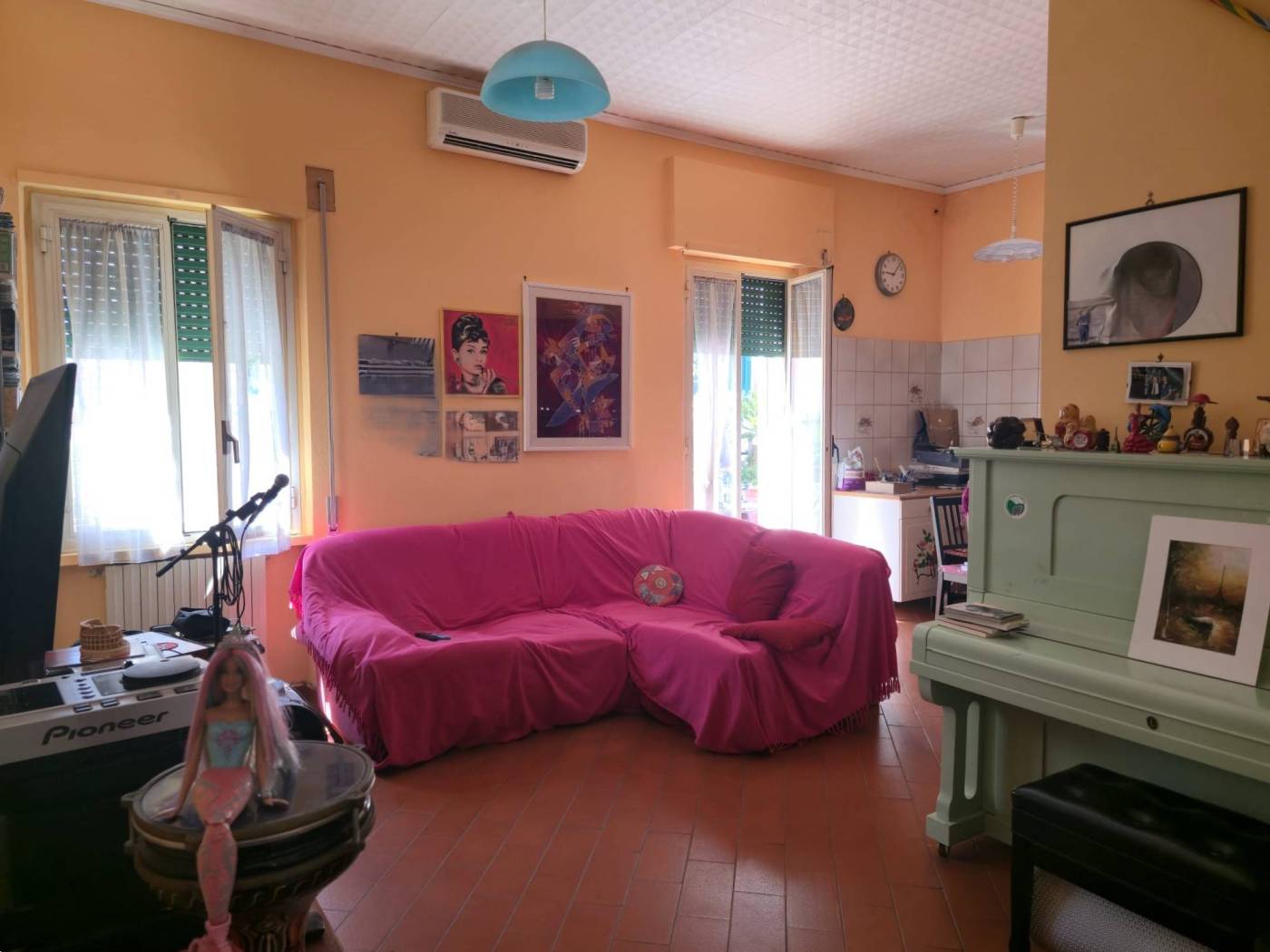 Salone