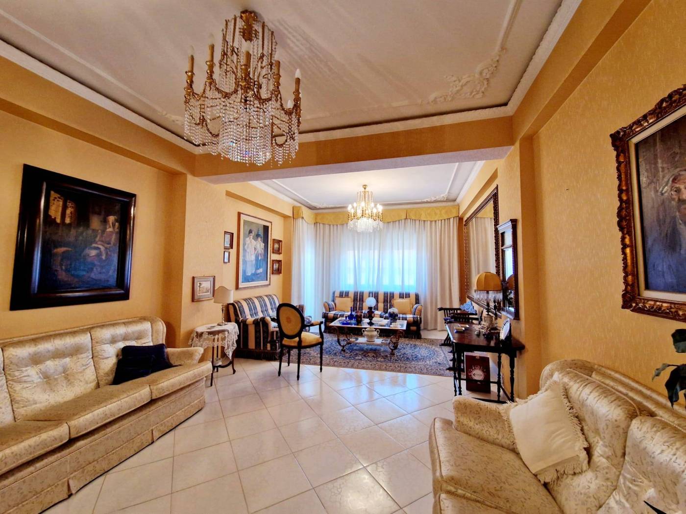 Salone