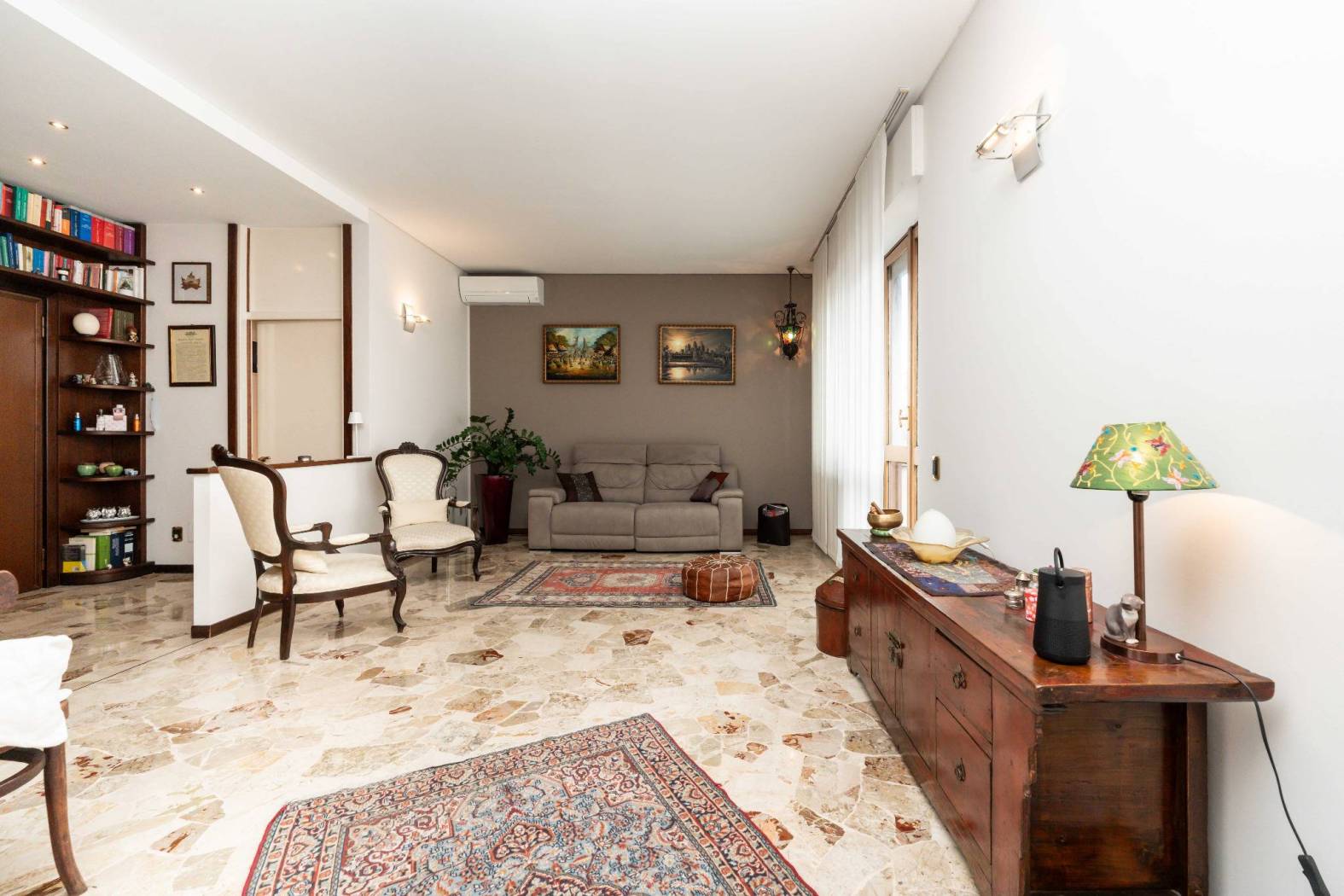 Salone