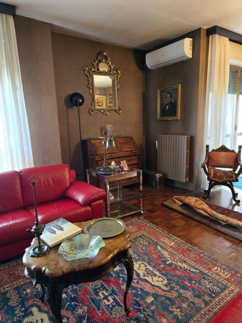 Salone