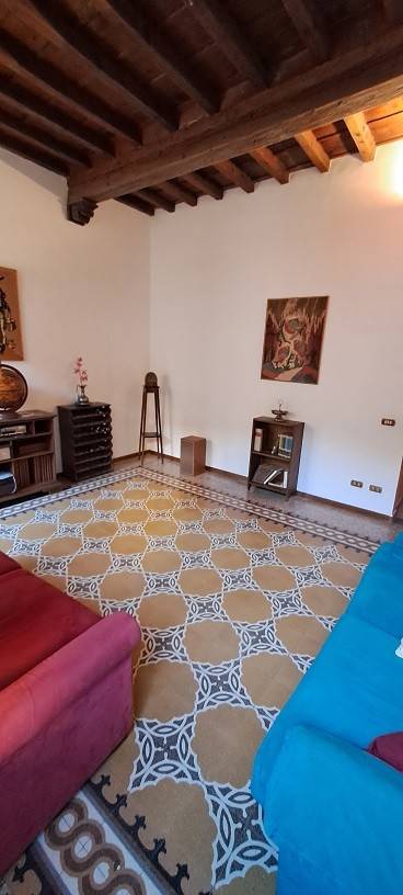 Salone