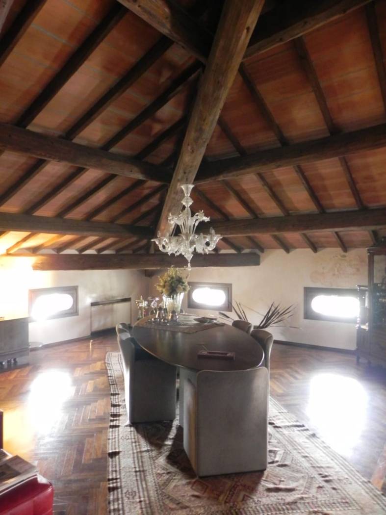 Salone