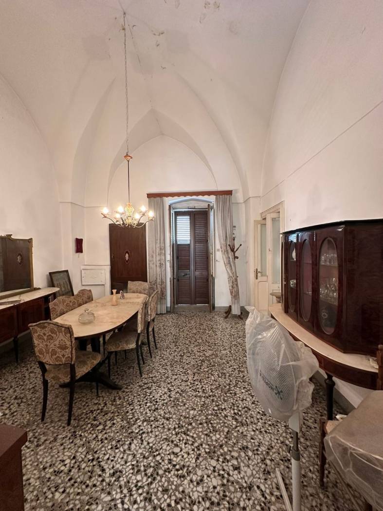 Salone