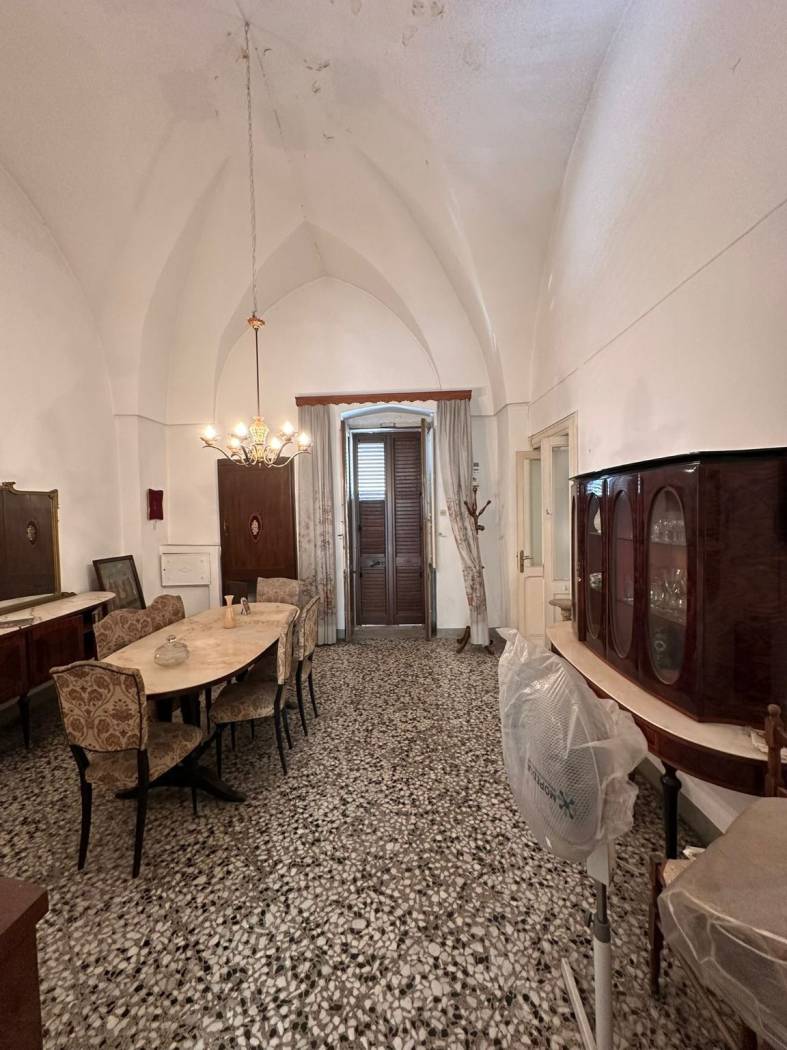 Salone